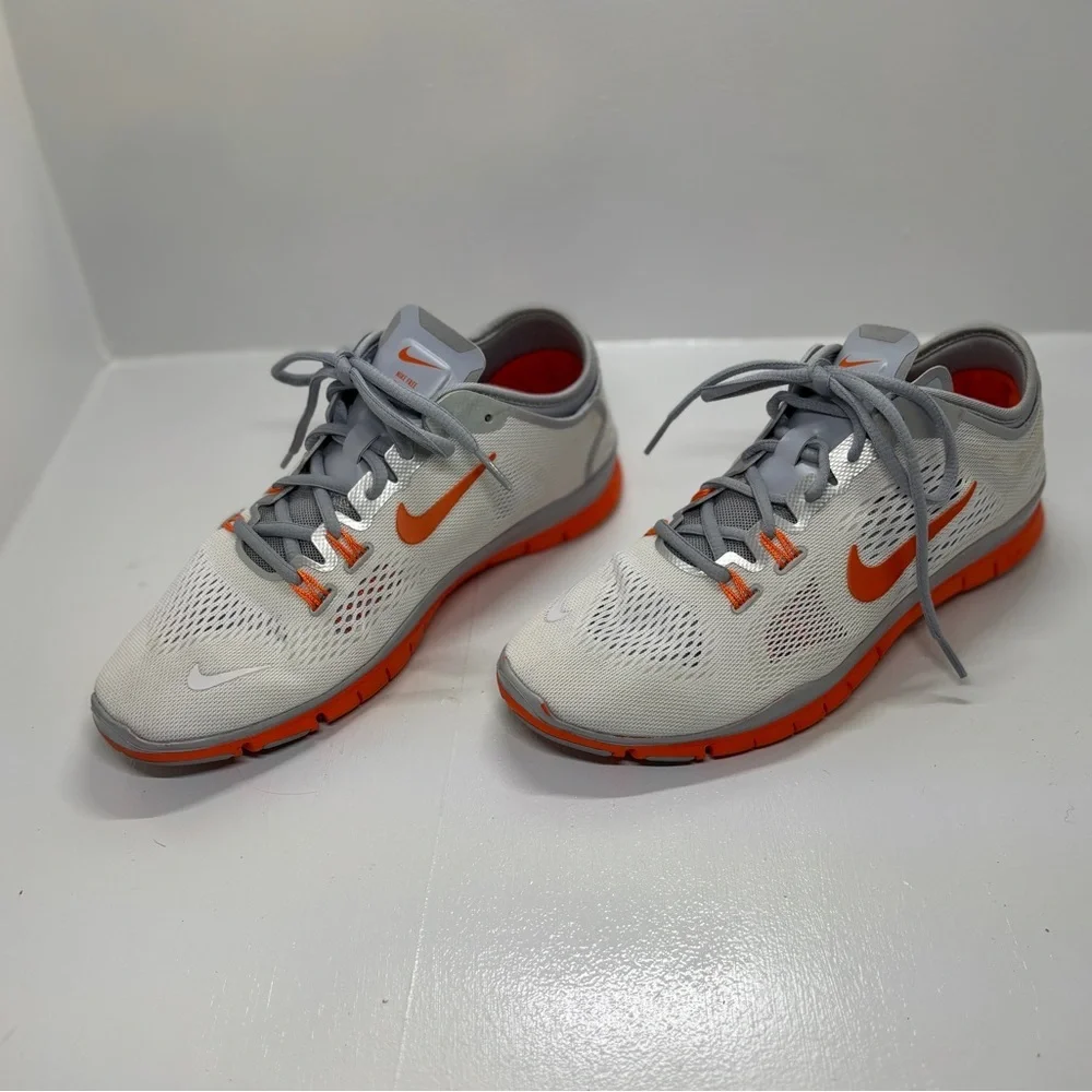 Nike Free TR Fit 4 Women's Size 9 Athletic Running Shoes - Picture 1 of 7